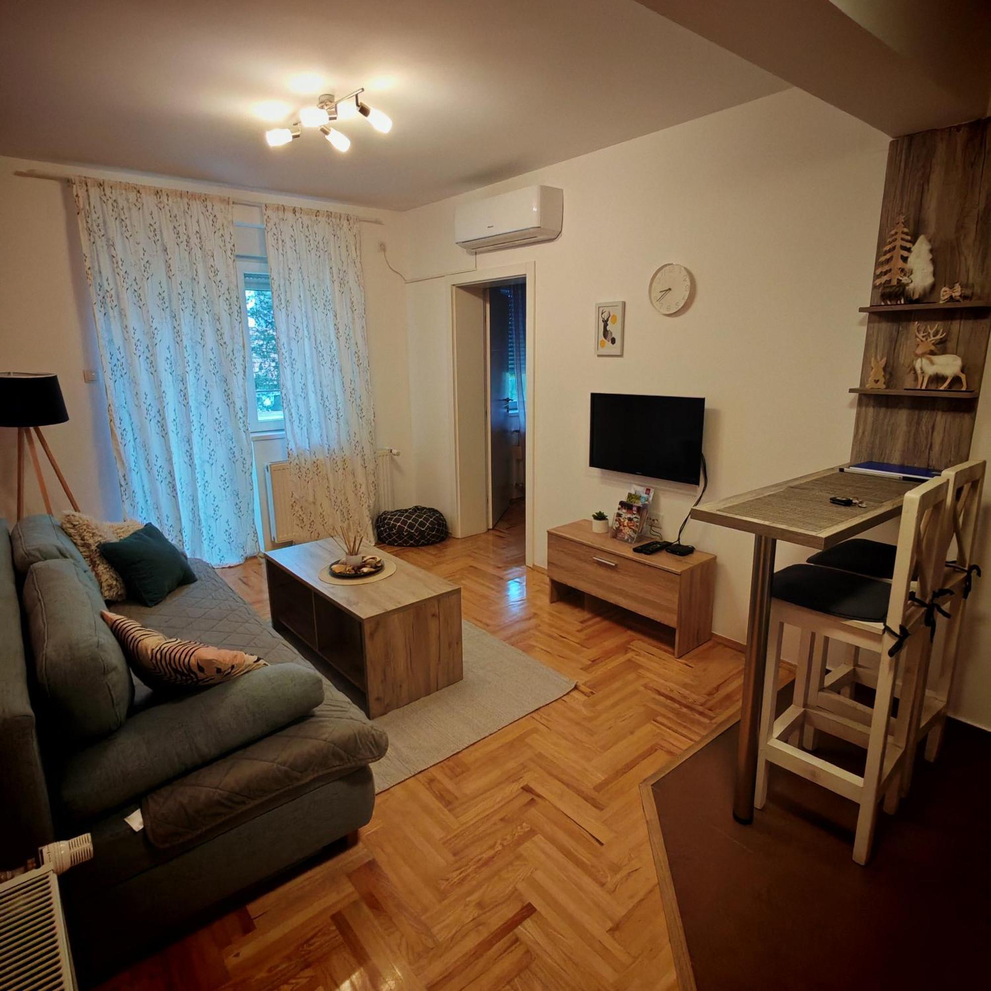 Apartman_Krstic_1 Subotica Ngoại thất bức ảnh